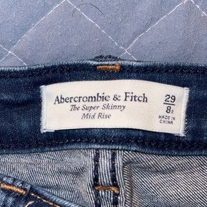 Abercrombie & Fitch mid rise super skinny jeans